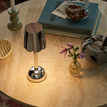 Lampe de table LED Addison Ross - Modèle Scallop - Chrome - 28 cm