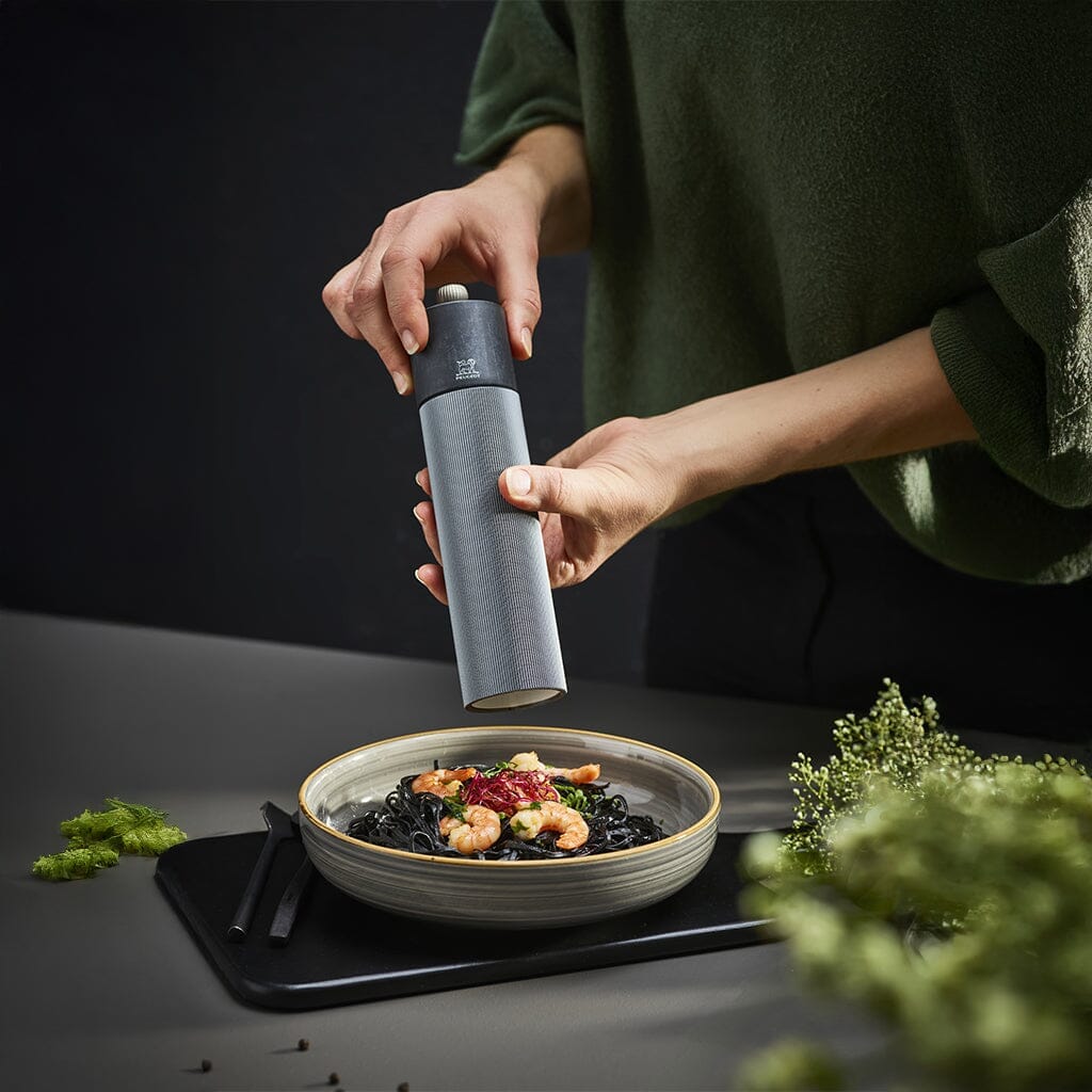 Peugeot - Ensemble moulin à poivre et à sel Line 22 cm en carbone et aluminium